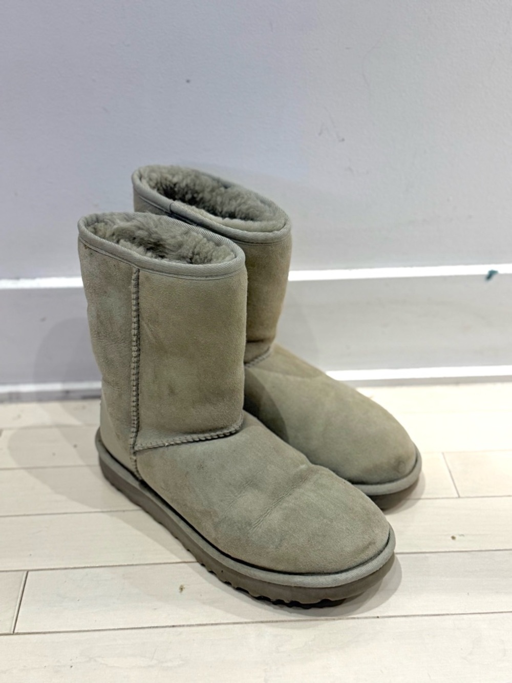 UGG Short Suede Boots in Light Gray